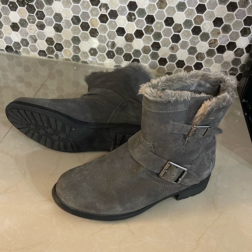 Bjorndal Leather Boots with Fur and Buckles Vail Style Size 9